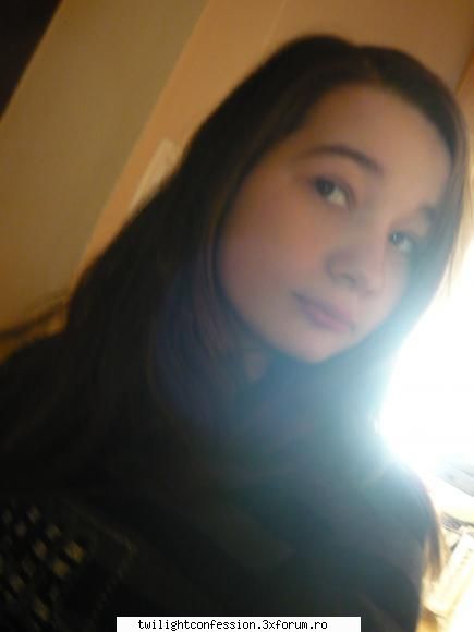 poate ma cunoasteti poate nu ...
am sa pun cateva poze cu mn ca sa ma stiti toate  :rotfl: roxy