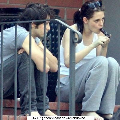 Noutati - am gasit'o asta este poza...akm zicetzi si - �Bella-Kristen Stewart.